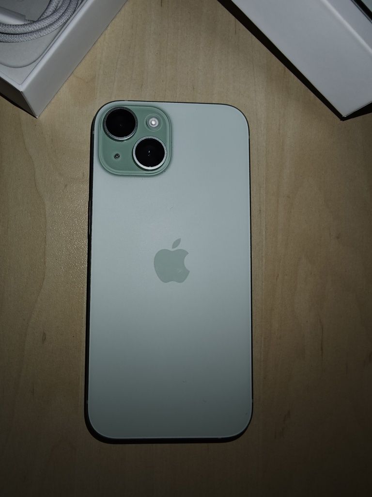 iPhone 15 с гаранция