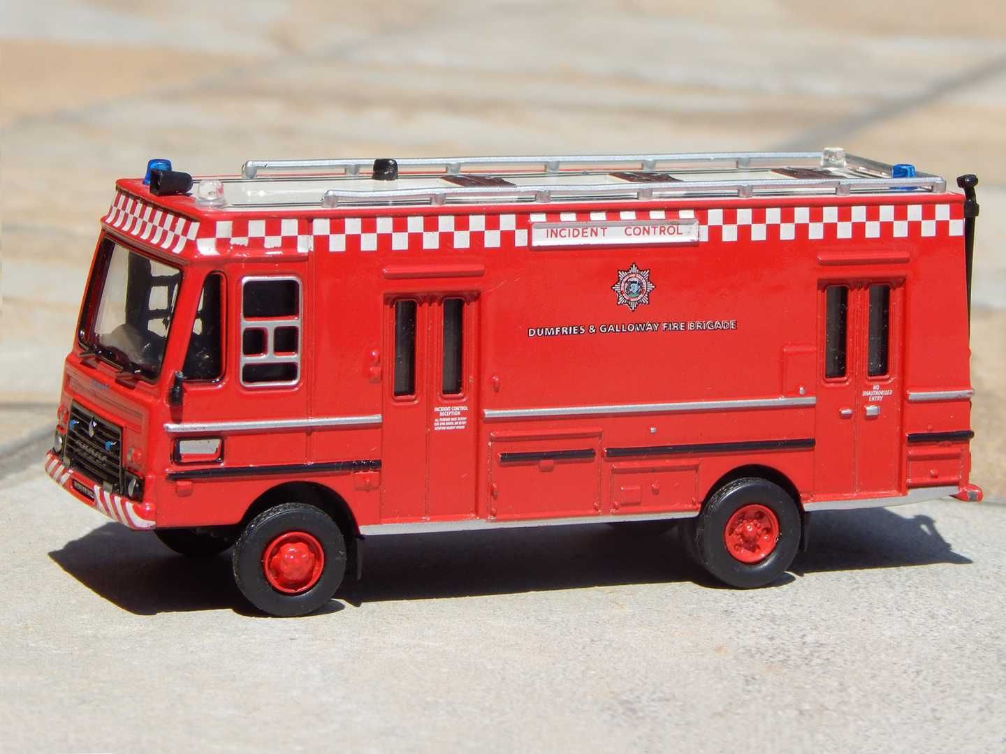 Macheta masina pompieri Dodge Command Unit 1988 sc 1:64
