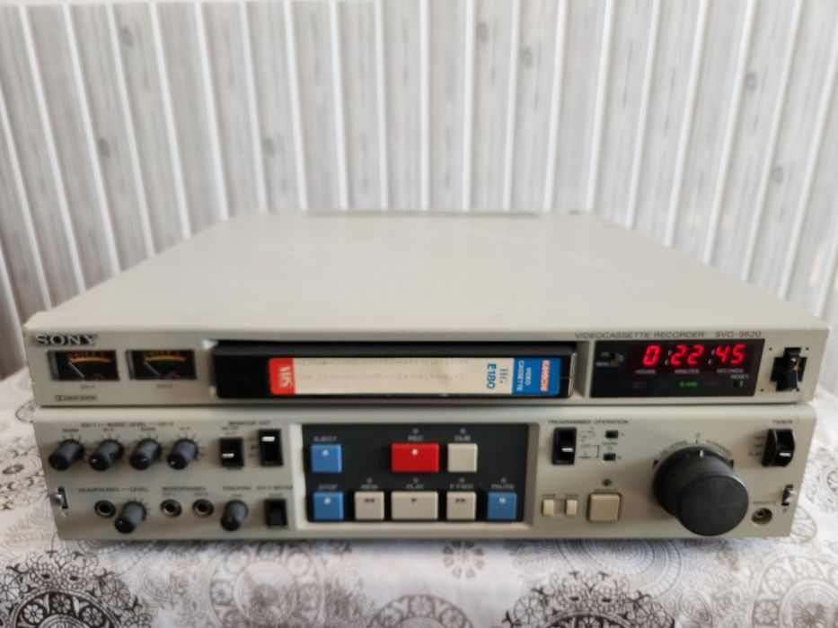 Videorecorder profesional Sony  SVO 9620 și SVP 5600