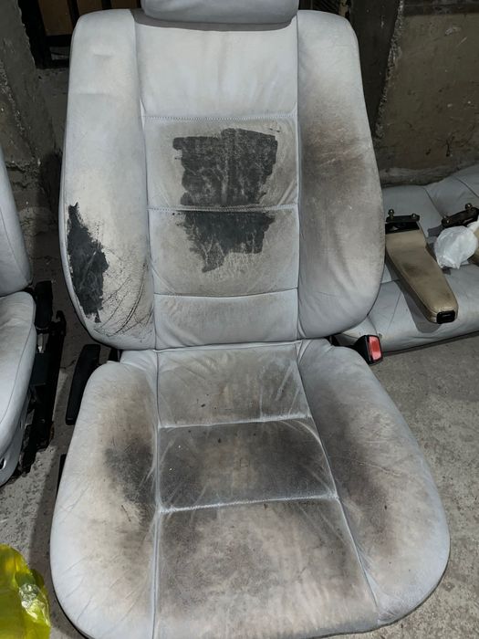 Здравейте продава се кожен салон за Е34