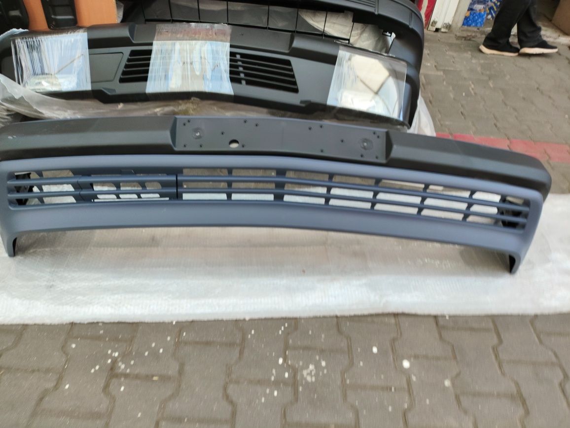Бампер Мерс 124 Тайвань