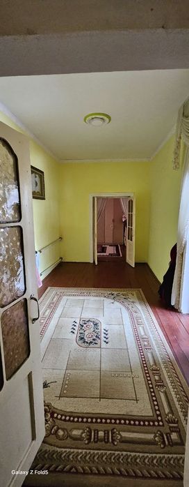 Xovli uy sotiladi 1 mavzeda