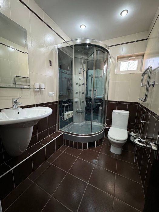 Мирабад Продается 3 комнатная квартира ремонт ул.Садыка Азимова