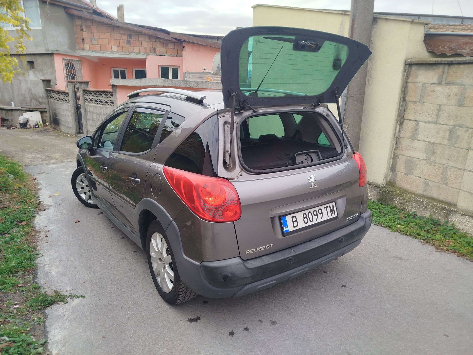 Peugeot 207 1.6i SW OUTDOOR PANORAMA