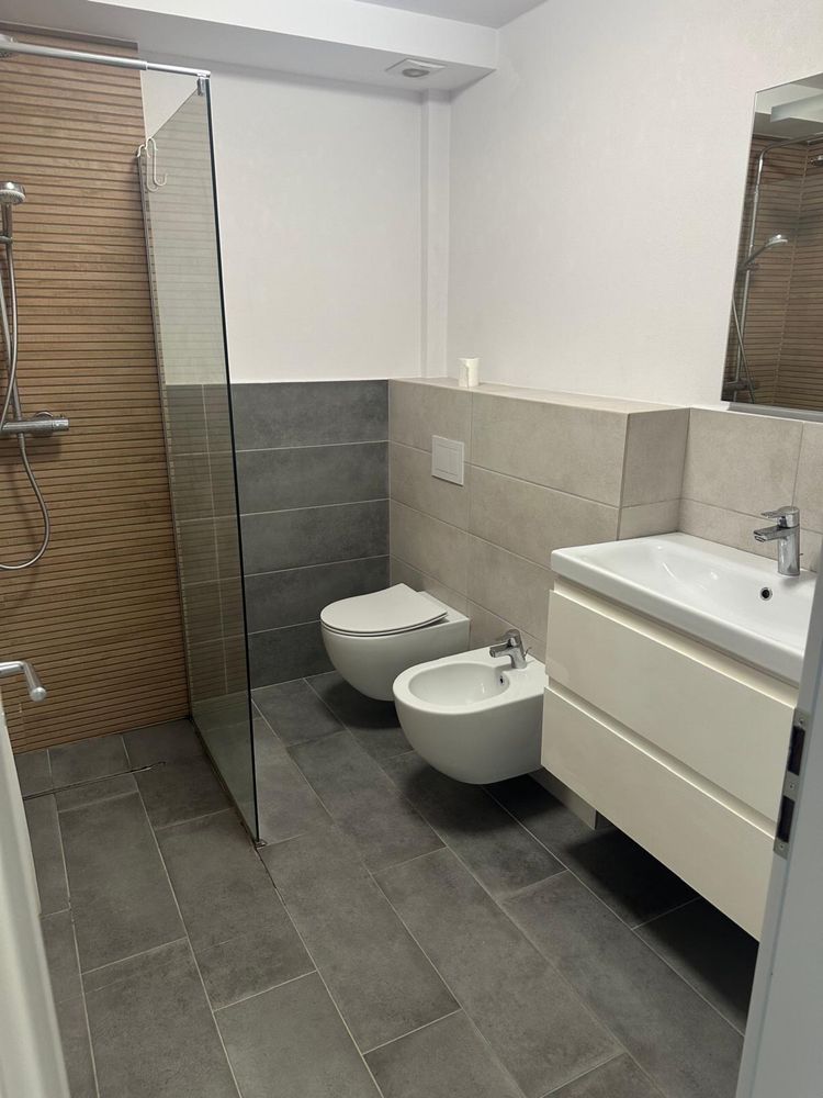 Gasoniera spatioasa 40 mp + balcon+parcare mobilat bloc nou 2021