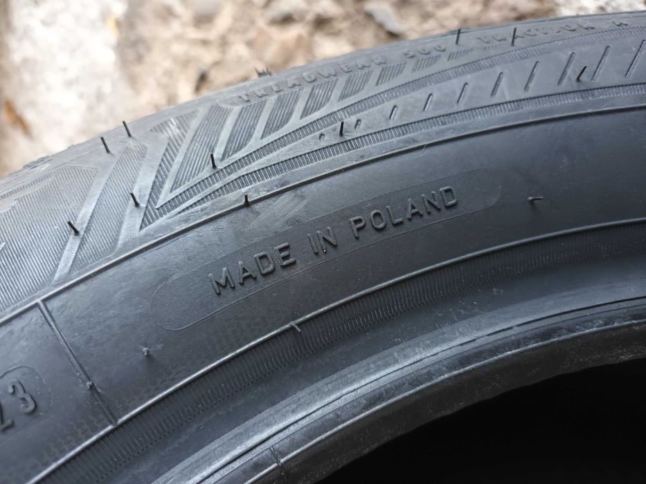 2 Нови всесезонни гуми 225/55 R17 Goodyear 4Seasons Gen-3 101W M+S XL