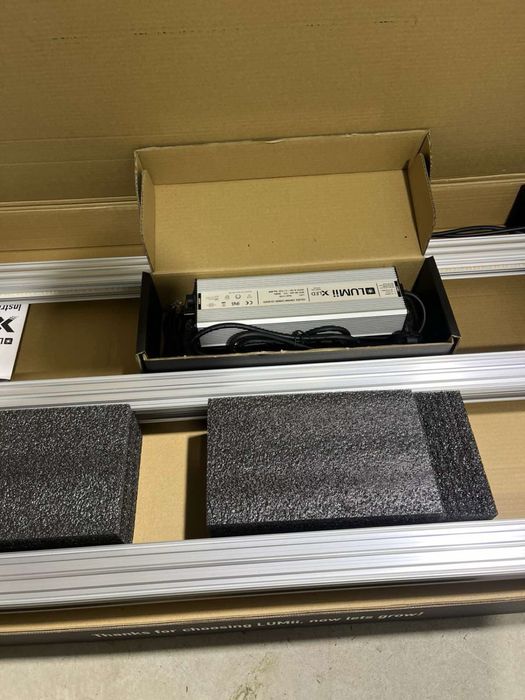 Лед лампи за растения Lumii