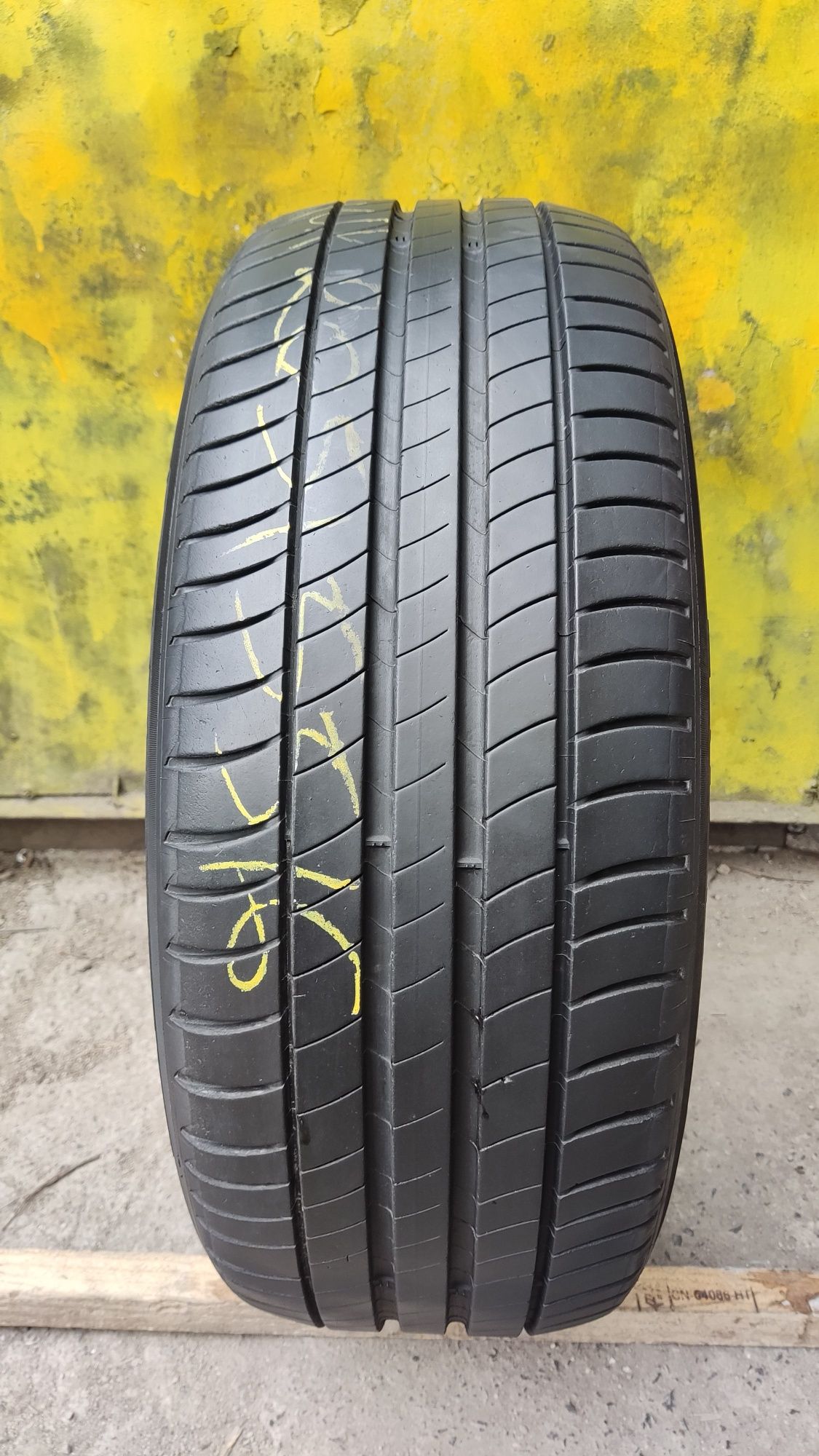 1бр лятна гума 205/55/16 Michelin Primacy 3
7mm грайфер 
Добро състоян