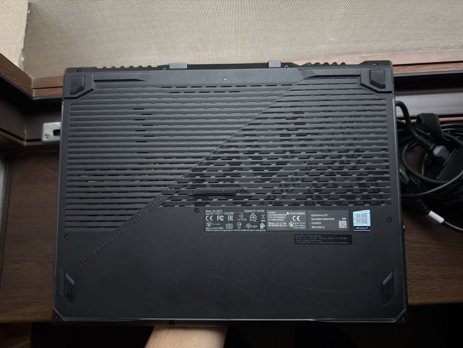 Laptop Gaming Asus Rog Strix G531 I7 RTX 2070 8Gb 16Gb Ram 512Gb SSD
