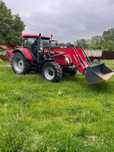 Tractor cu incarcator