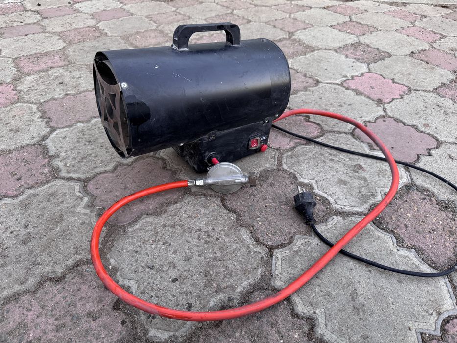 Продам газовую тепловую пушку