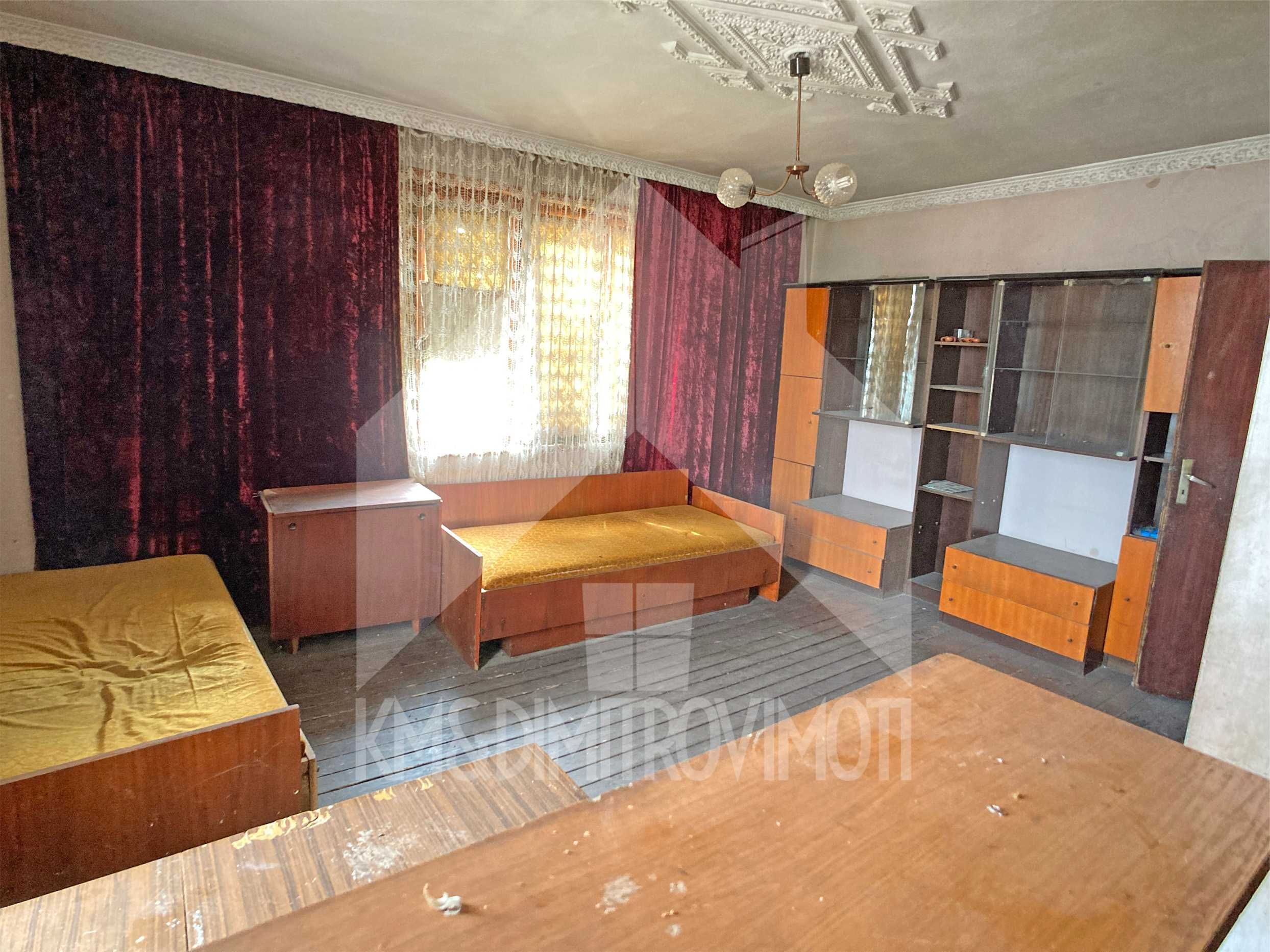 ПРОДАВА етаж с мансарда в гр. Нови пазар - 168 кв.м. ТОП локация!