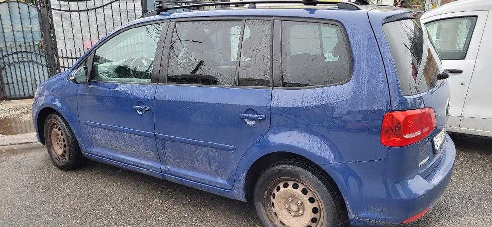 vw touran , 2011,  1600cc , diesel