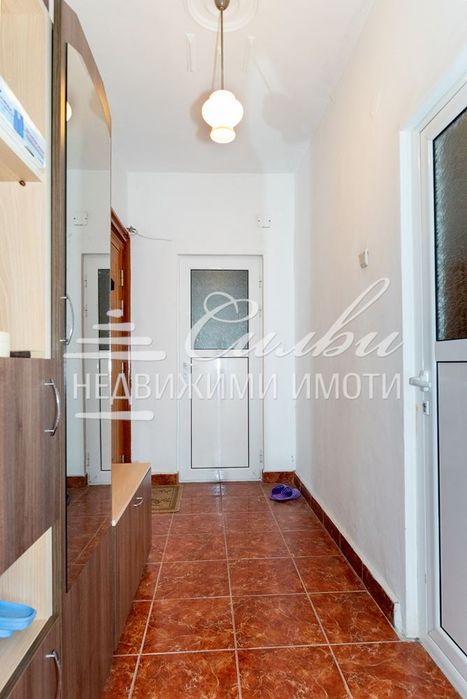 Продава се Четиристаен апартамент в Шумен, Добруджански - 90 кв.м за 935 €/кв.м - Снимка #12