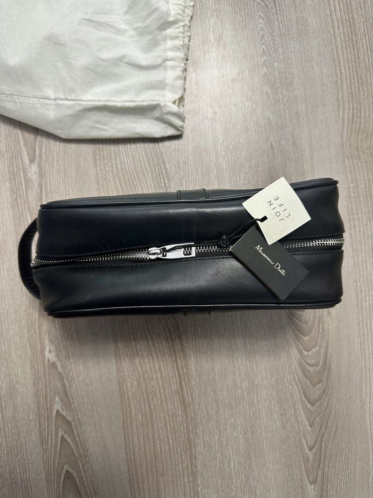 Оригинален несесер Massimo Dutti