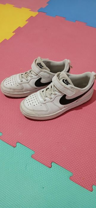 Adidasi Nike marime 31