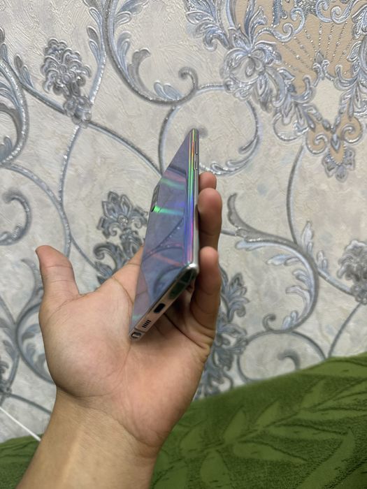 Samsung note 10 5g 6.3 ekran polni ketgan qogan joyi cho’tki