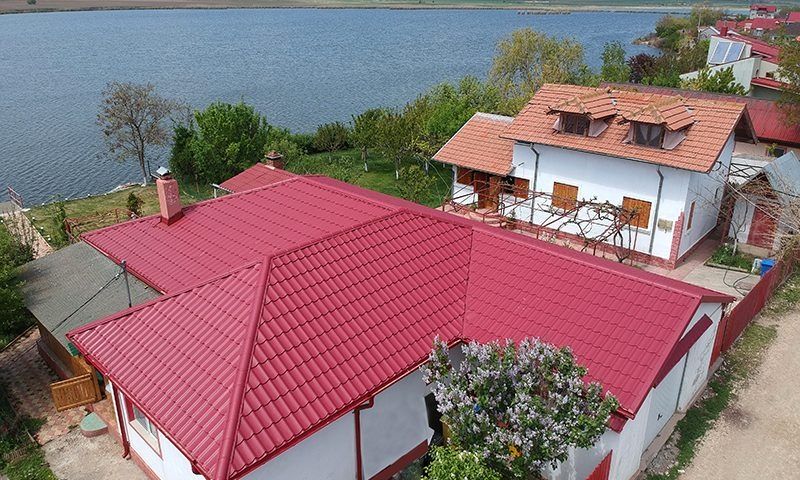 Executam acoperișuri