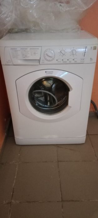 Стиральная машинка Аристон