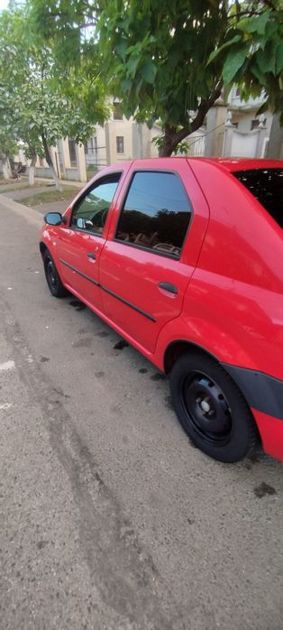 Vând sau schimb Logan 1.4