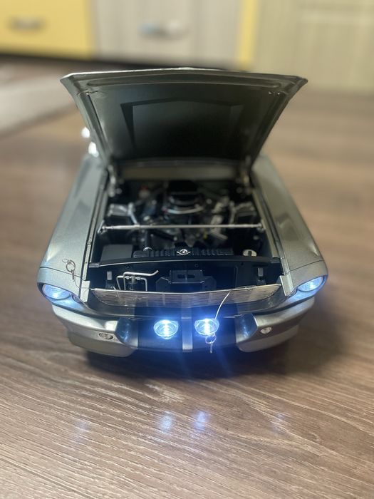 Schimb machetă Mustang Eleanor 1:8 cu machetă Dacia 1300
