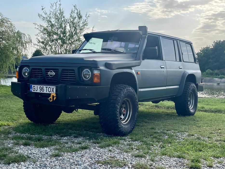 Nissan Patrol Y60 SLX