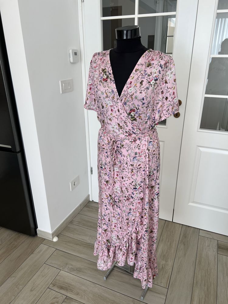 Rochie Martinez, roz cu imprimeu floral, petrecuta, marimea M-38