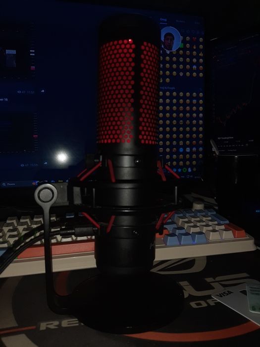 Mikrafon hyperx quadcast