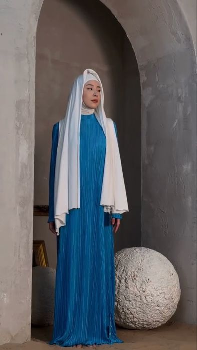 Продам платье казахстанского бренда