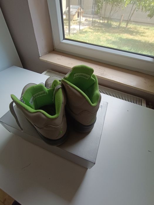 Vând Jordan 5 green bean