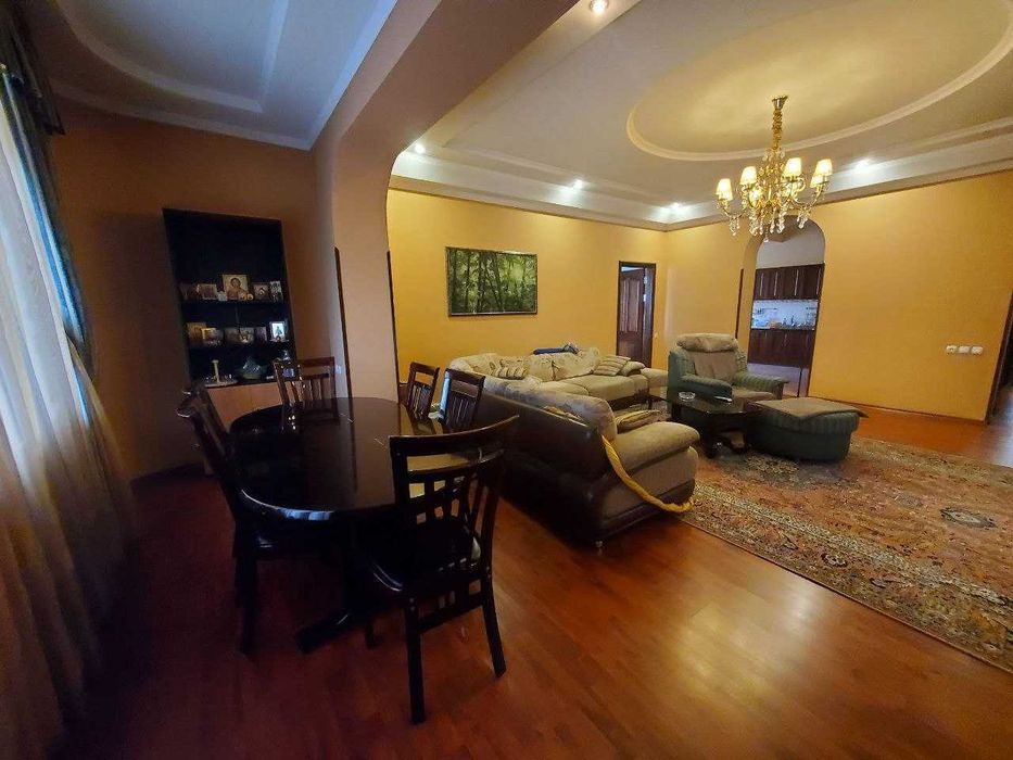 4комнатная квартира 162м2 метро Хамида Олимжана кирпич лифт спецпланКС