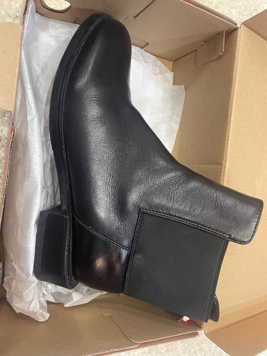 Дамски боти Clarks