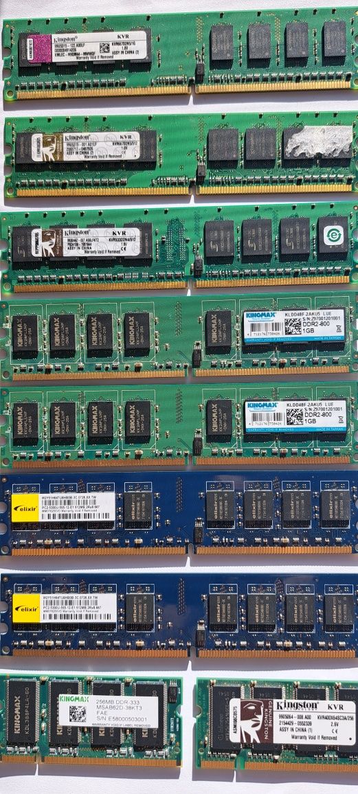 Memorii DDR2 și DDR3