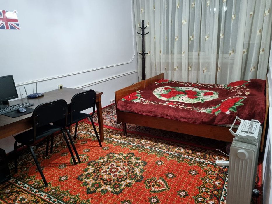 Beruniy metroga yaqin joyda joylashgan 4 xona