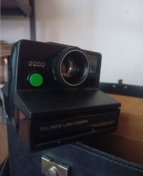 polaroid land camera 2000