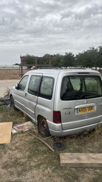 Citroen berlingo dezmembrez sau vând întregi