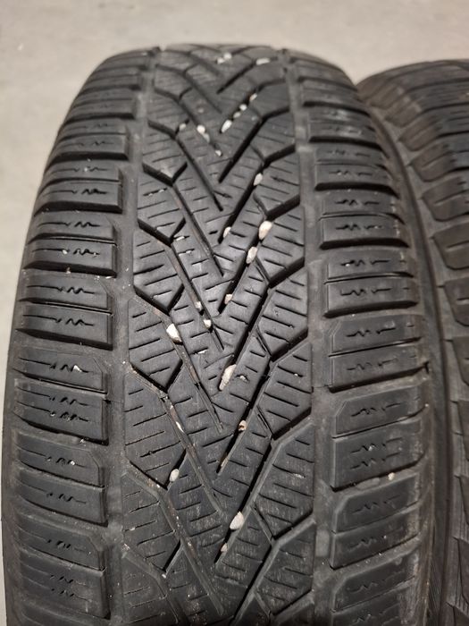 2 Anvelope de iarnă  195 65 r15  Semperit