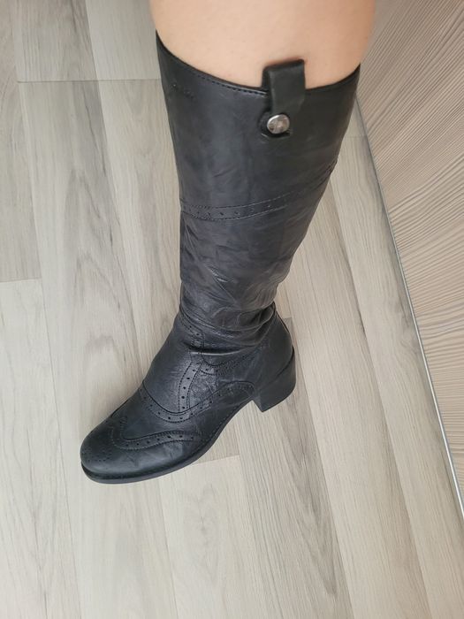 Cizme din piele naturala Geox marime 37