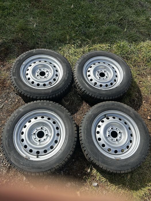 Продам комплект диски с резиной R14
