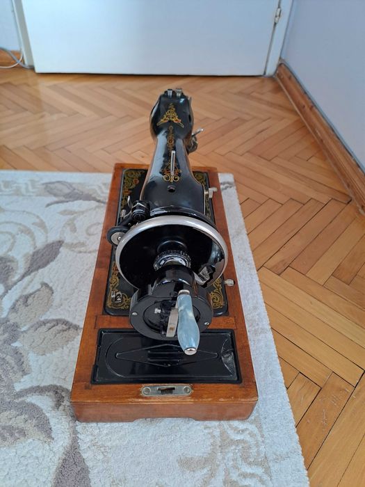 Шевна машина " Union " ръчна.