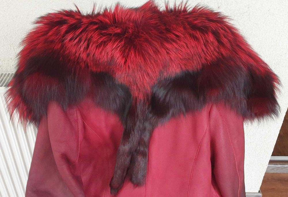 Haină elegantă guler vulpe