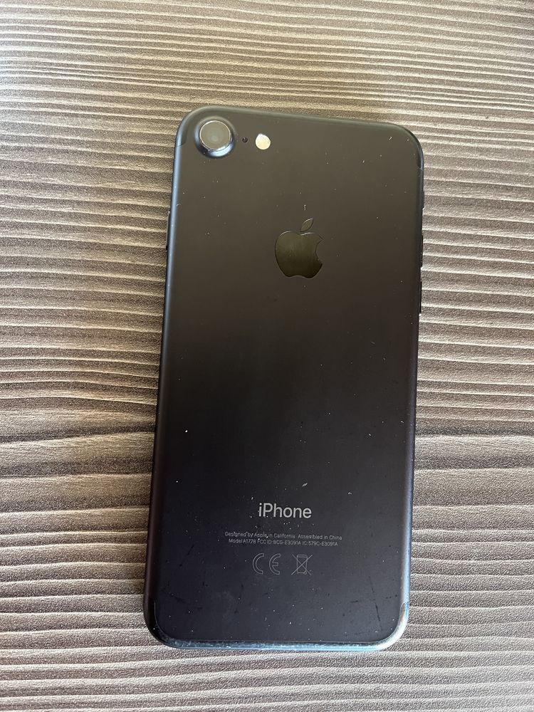 IPhone 7 32GB много запазен