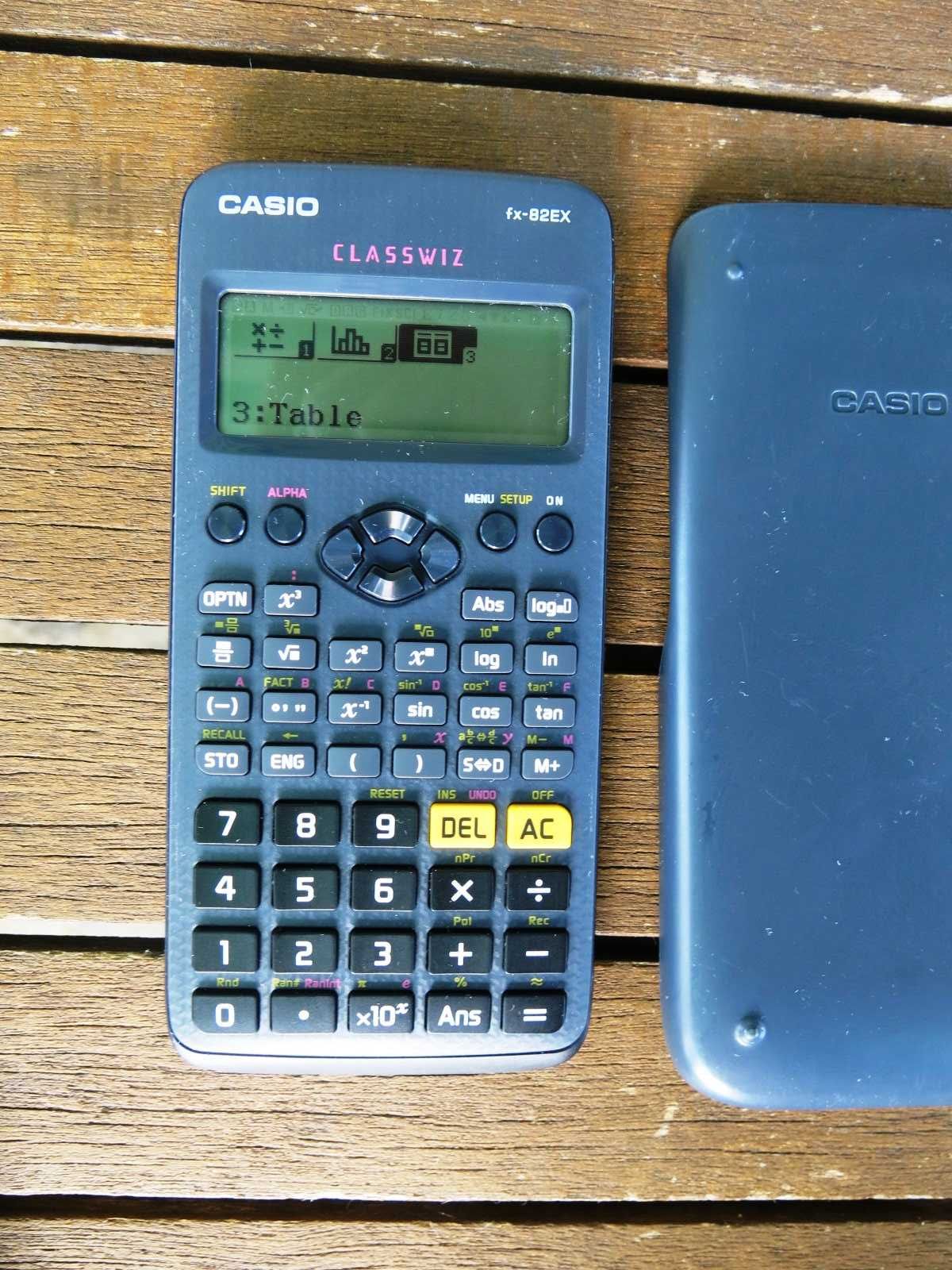 Научен калкулатор CASIO FX-82EX, Classwiz