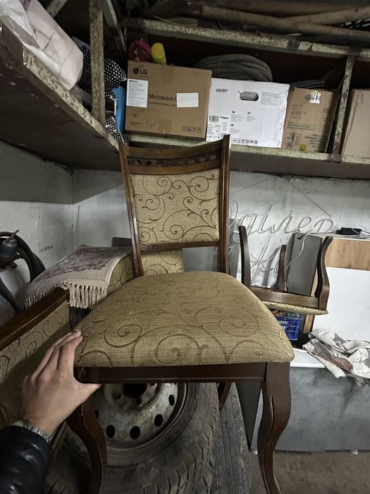 Продам стуля малазиские 7 шт каждое по 15 000 тг