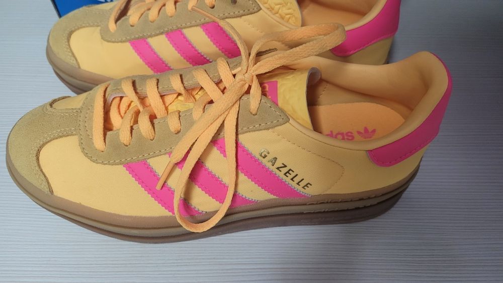 Нови Adidas Gazelle EU 38