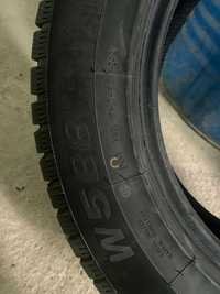 Зимние шины, почти новый 225/65R17