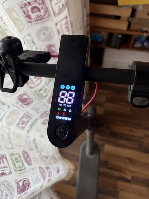 Trotinetă electrica Xiaomi Mi 4 Pro gen 1