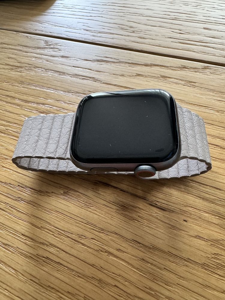 Apple watch seria 5 celular, 44 mm