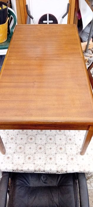 Холна маса от дъб