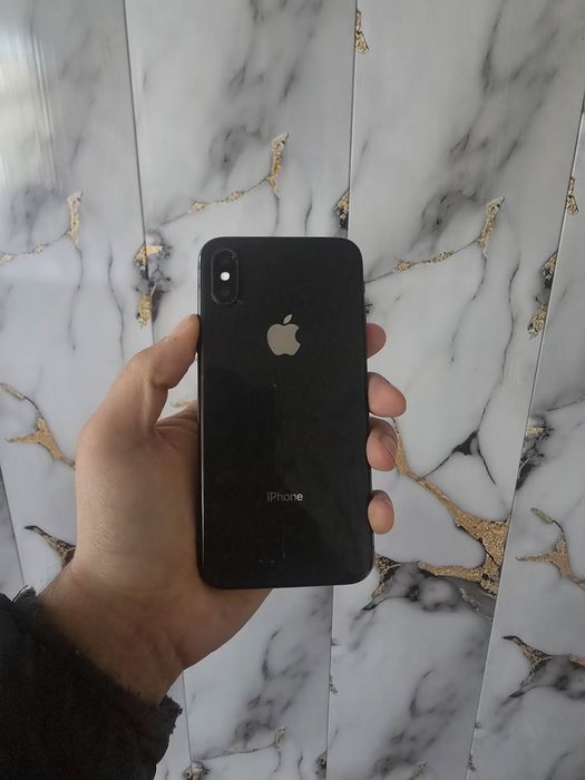Srochno IPhone X 256g  sotiladi